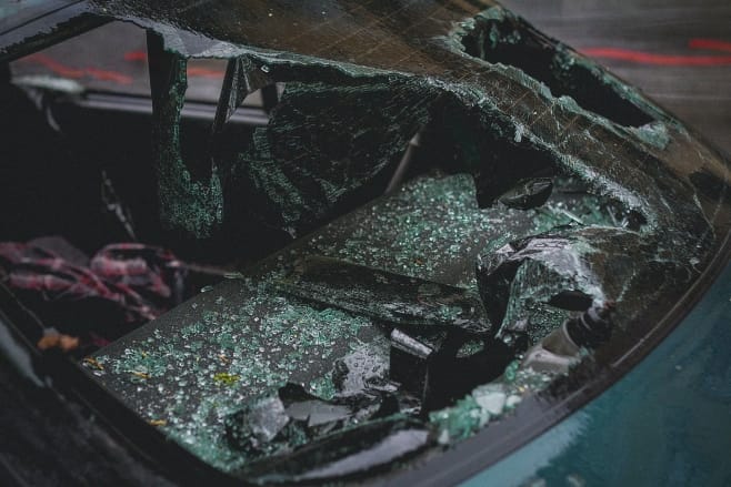 Accidente de tránsito: Un ejemplo visual de la necesidad de asesoramiento legal para reclamos y compensaciones justas